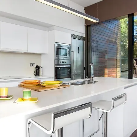 Casta - يوريت دي مار