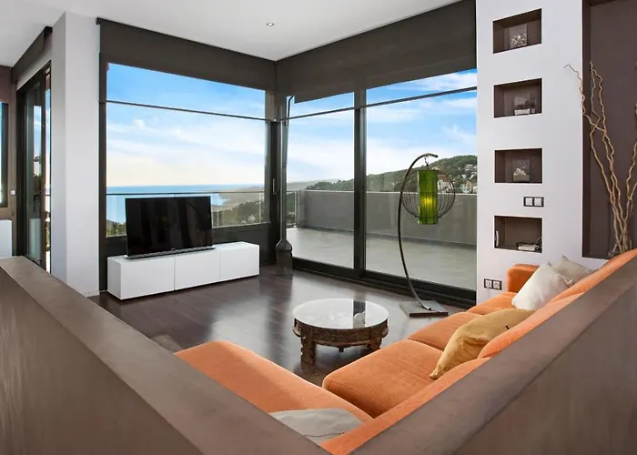 Casta - Villa Lloret de Mar